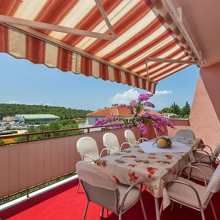 Lägenhet Big Balcony Bugenvilija Makarska